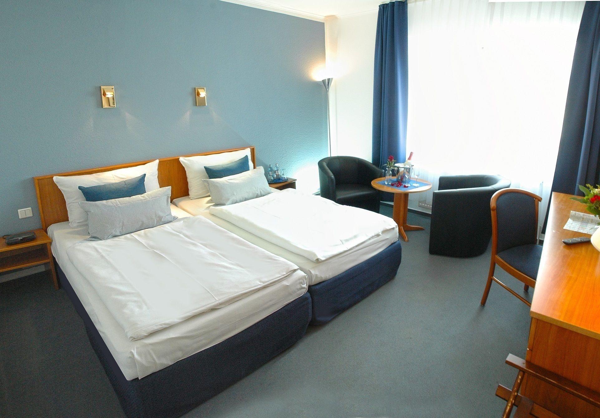 Kempe Komfort Plus Hotel Σόλινγκεν Εξωτερικό φωτογραφία