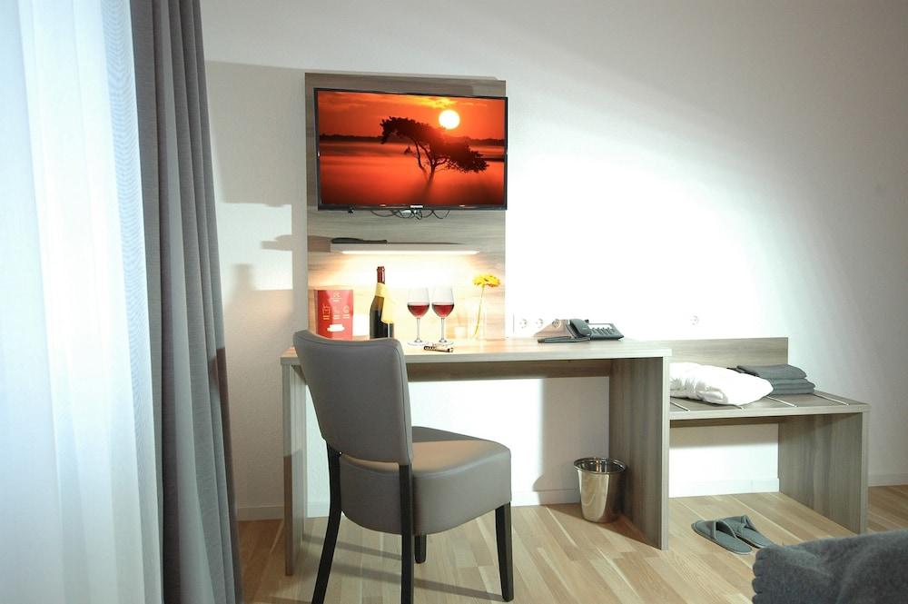 Kempe Komfort Plus Hotel Σόλινγκεν Εξωτερικό φωτογραφία