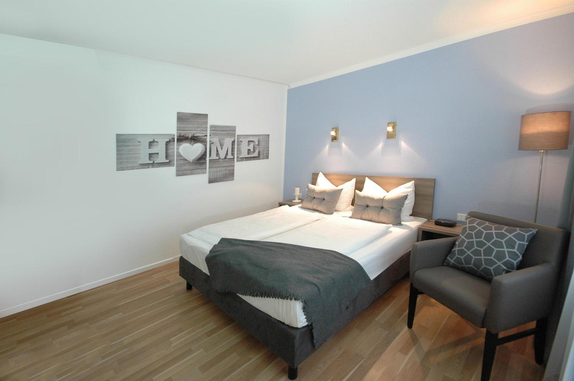 Kempe Komfort Plus Hotel Σόλινγκεν Εξωτερικό φωτογραφία